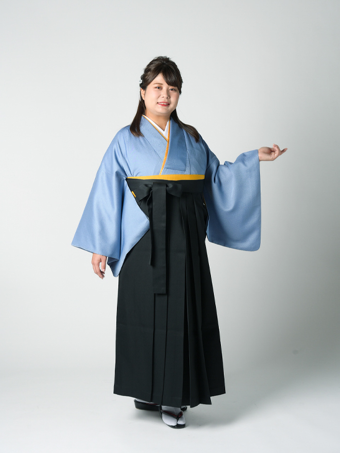 プラスサイズ立ち姿の卒業袴