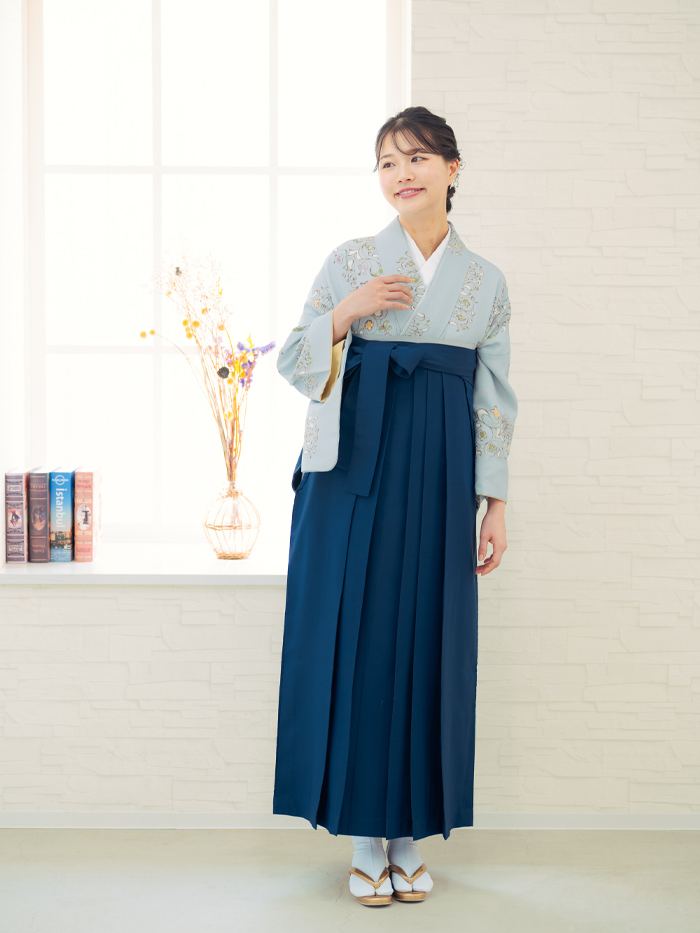 トールサイズ立ち姿の卒業袴