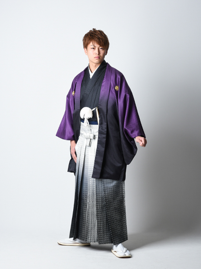 【紋付袴レンタル】紫黒 Newボカシ＋黒銀 ダイヤ縞袴  